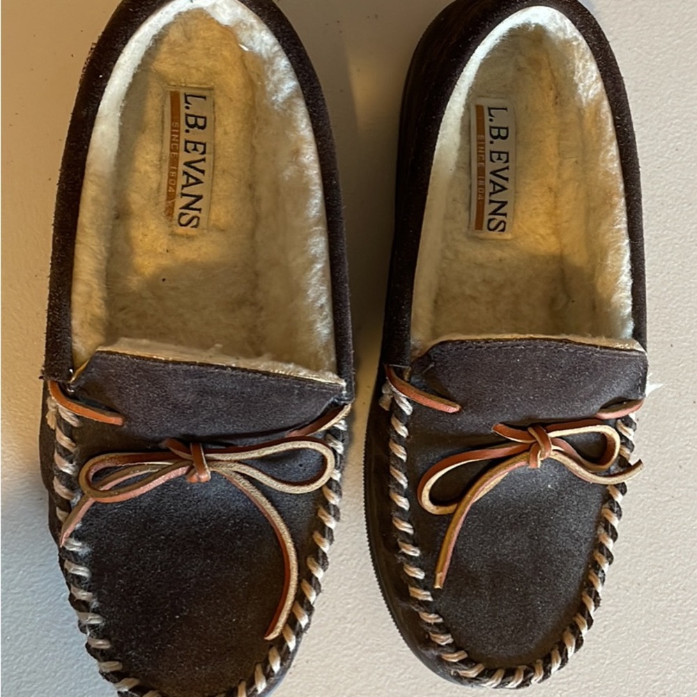 Men's Suede Mocassin Slippers - L.B. Evans - size 7